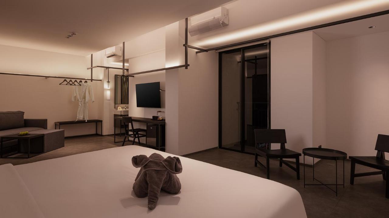 Rez Hotel Семаранг Экстерьер фото